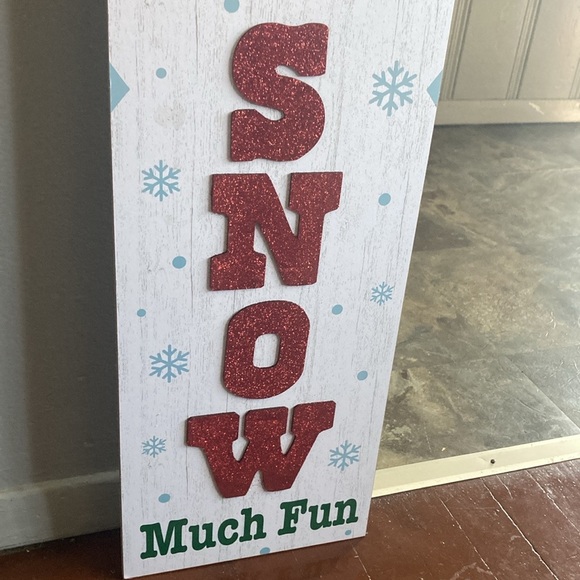 NWT- 48” Glittered LET IT SNOW Snowman Wooden Leaner or Hanger Decoration Sign - Picture 12 of 17